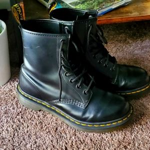 Doc Martens smooth leather 8 eye boots